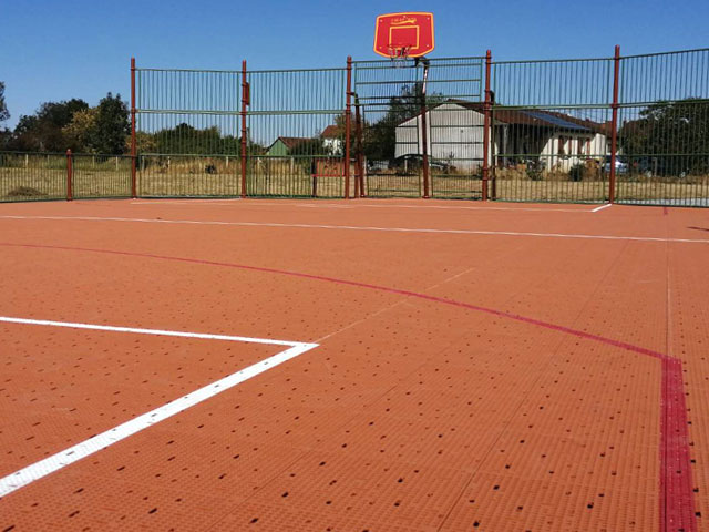 City-stade en dalles polypropylène